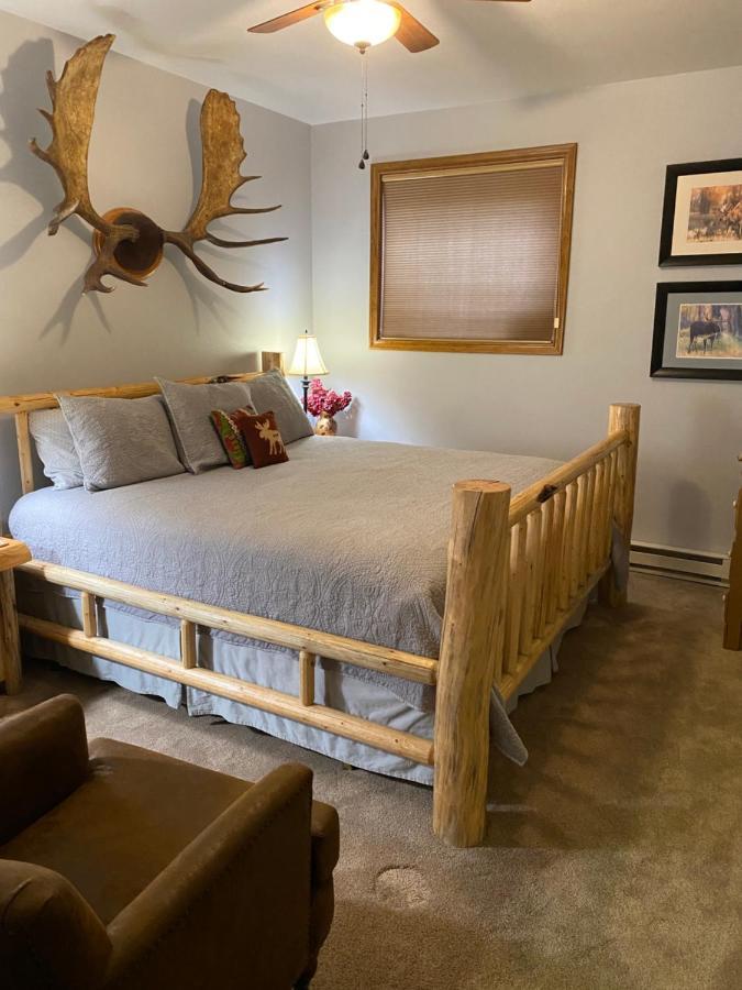 Two Bears Inn Bed & Breakfast Red Lodge Extérieur photo